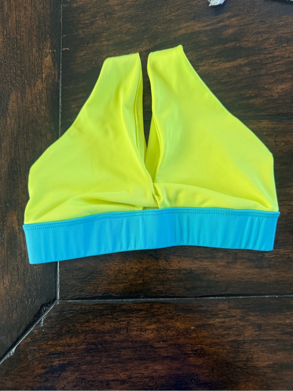 i TIGER FRIDAY TWISTED
SISTER BRALETTE Top